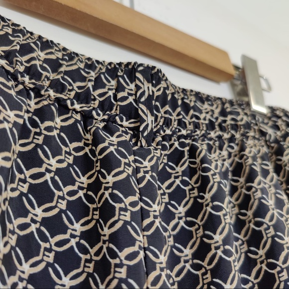 H&M Cropped Black and White Pants - Picture 5 of 8